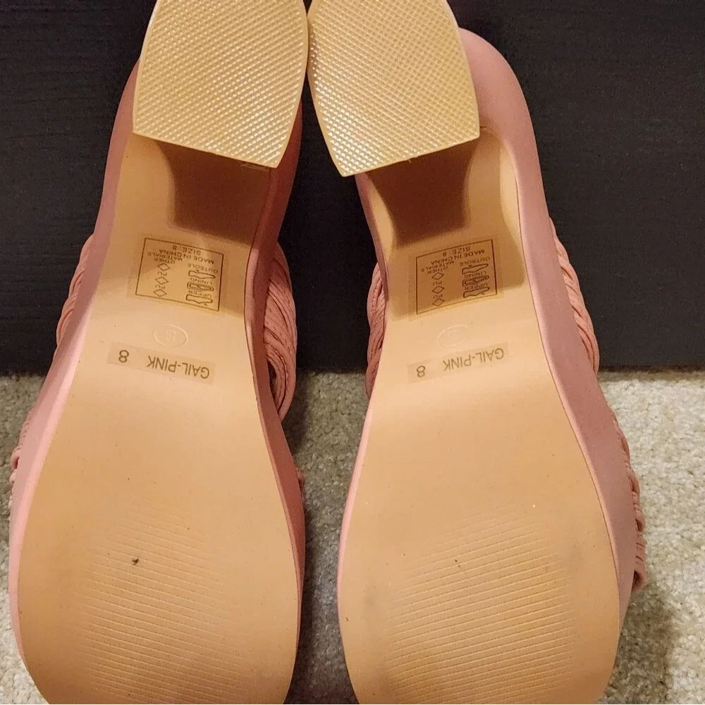 AZALEA WANG Gail Platform Chunky Sandal In Candy Sprinkle Pink [8W]